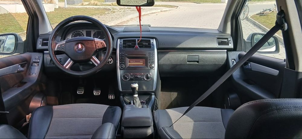 Vând Mercedes bclass 2008 2.0 diesl 140 cai adusă pe roți  din italia