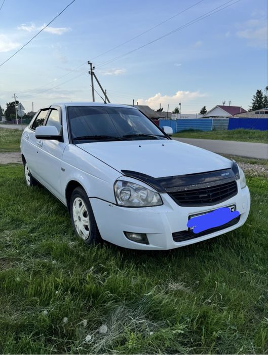 Продам машину Лада Приора хэтчбек