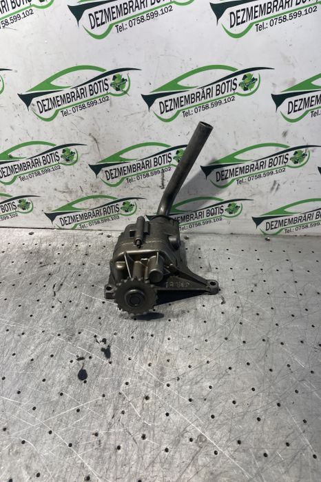 Pompa ulei A 646 181 02 47 Mercedes-Benz Sprinter a 2-a generatie 906