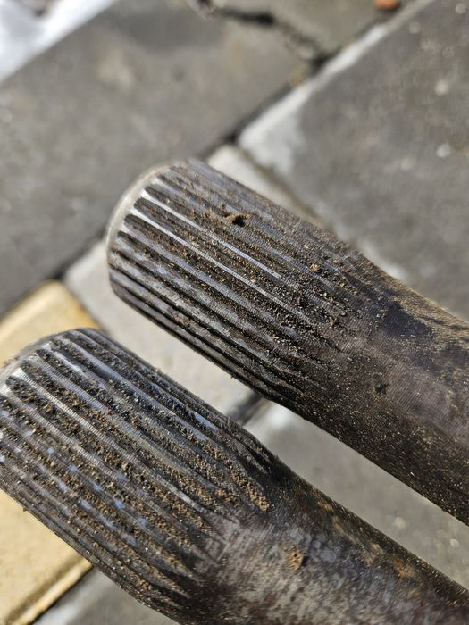 Полуоски за Toyota 70