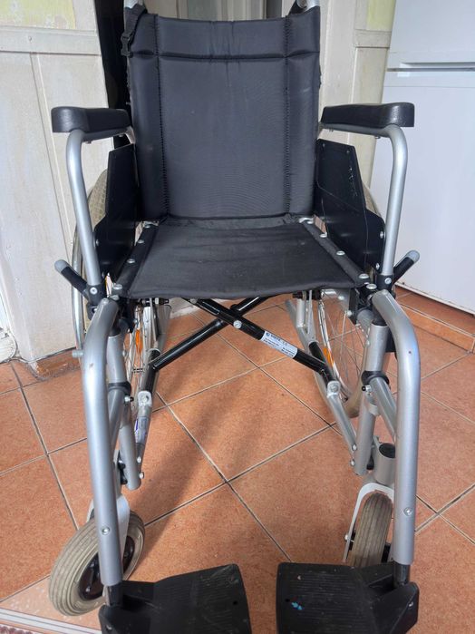 Scaun cu rotile Dietz , piabil