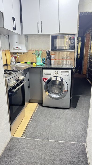 Срочно Сотилади !!! 3 хонали уй йул юзида