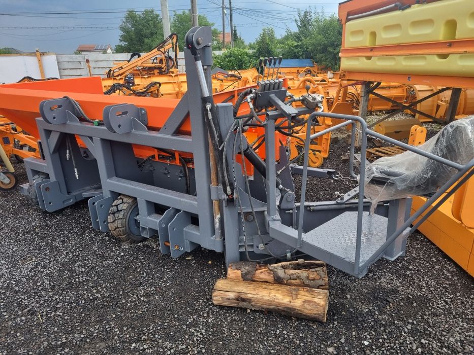 Road widener DLA distribuitor lateral acostament