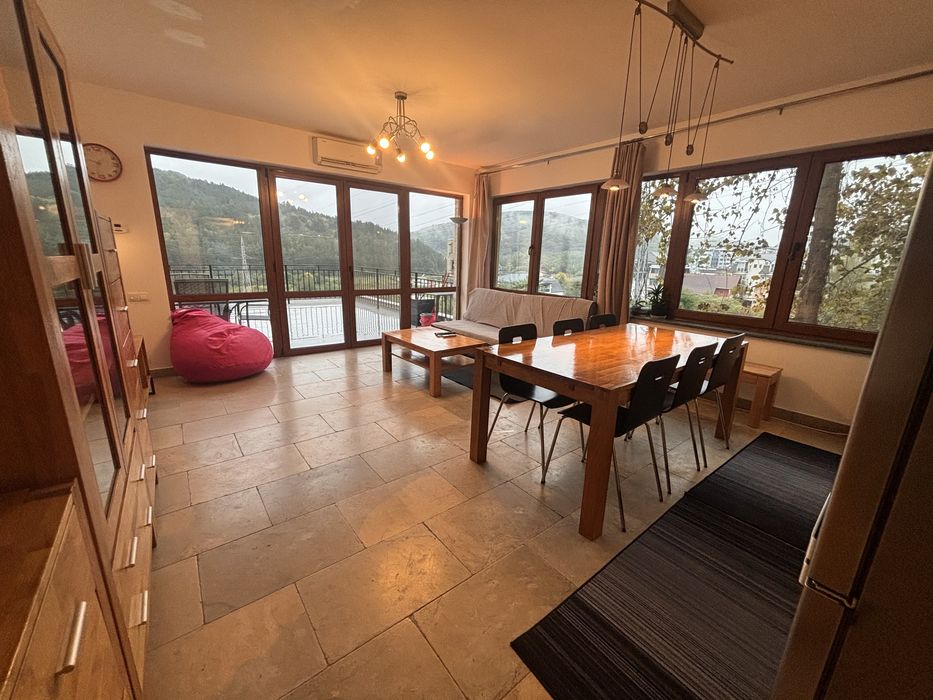 Inchiriez de inchiriat chirie apartament 3 camere zona vivo