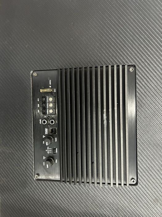 Продам сабвуфер отличное состояние