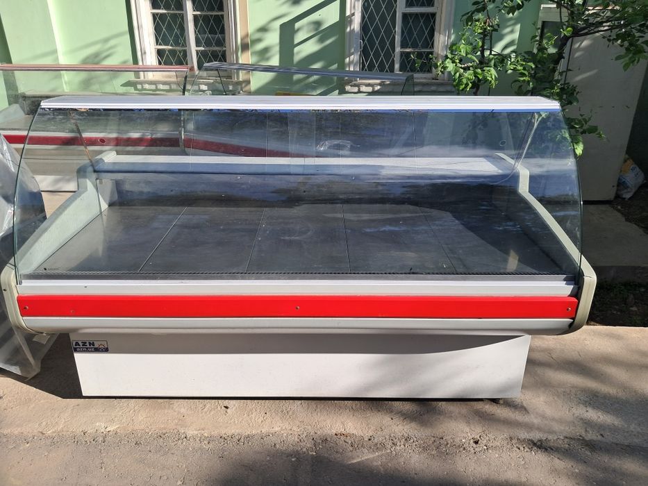 Азн витрина сотилади