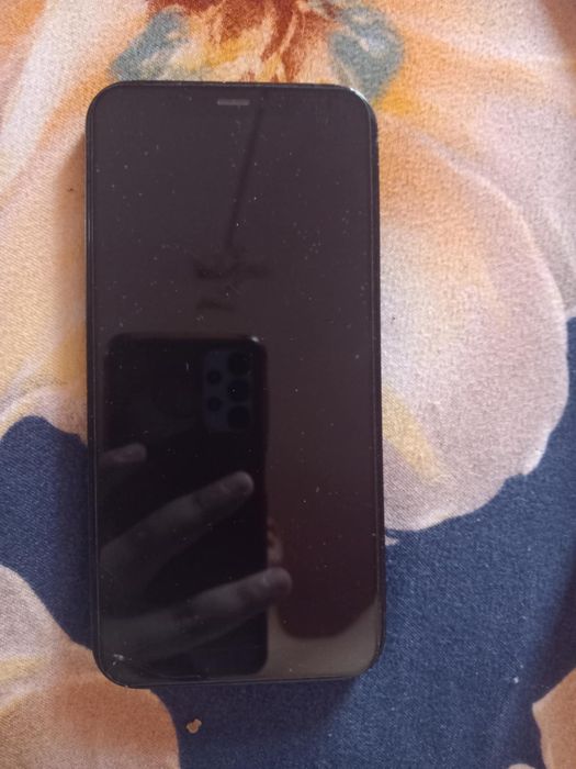Vand iphone 12 sau schimb
