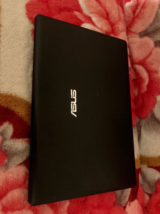 Ноутбук ASUS Radeon Graphics HD7340