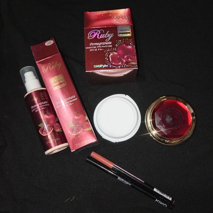 Ruby nabori -yuz, ko‘z, lab uchun kosmetika nabori