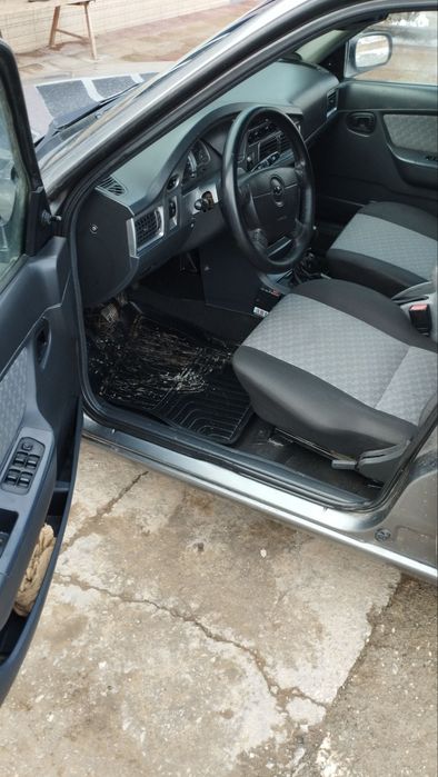 Nexia 2 1.6 srochna sotiladi