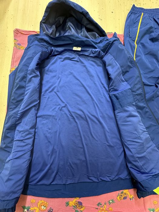 Спортивный костюм