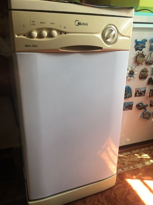 Съдомиална Midea