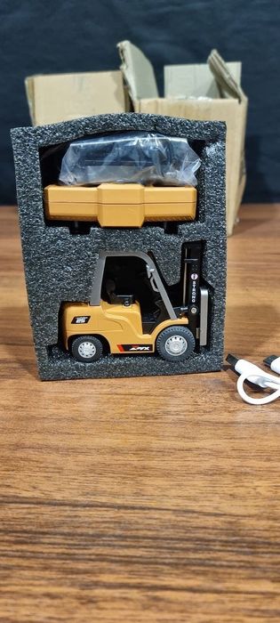 Masofadan boshqariladigan innovatsion mini-o‘yinchoq, RC car, Вилочный