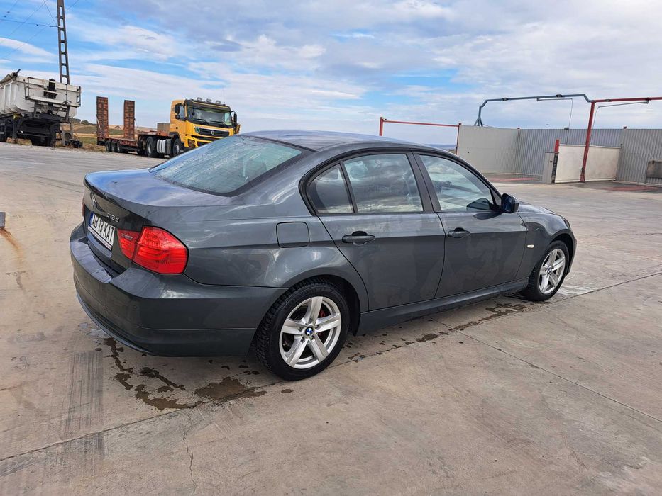 Bmw e 90 318. 2.0D