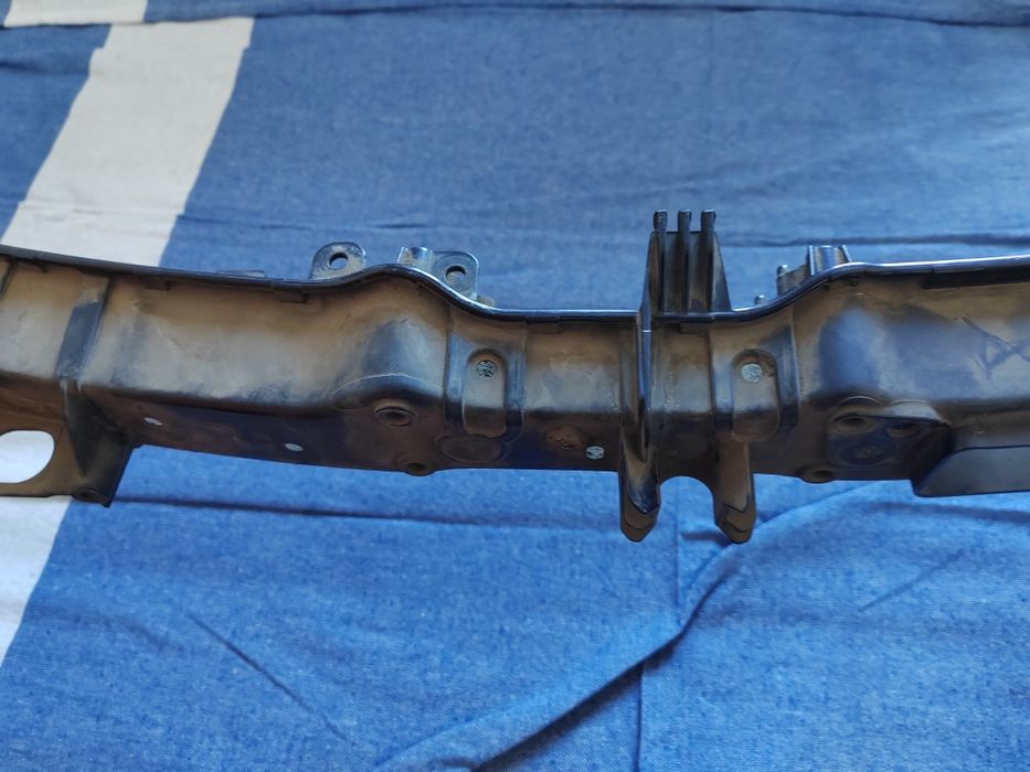 Trager ford focus mk3 turnier 2.0 2012 OE FORD