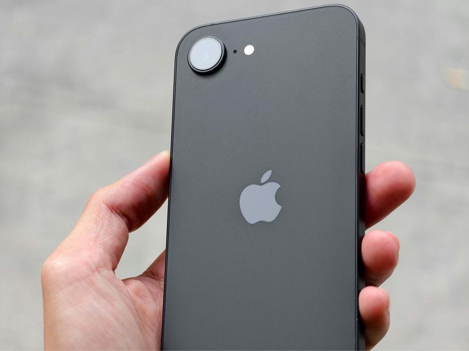 iPhone 16e 128GB