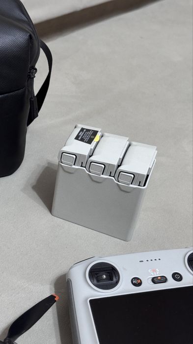 Дрон DJI 3 комбо