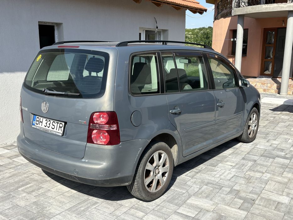 VOLKSWAGEN Touran 2004 — imagine 4