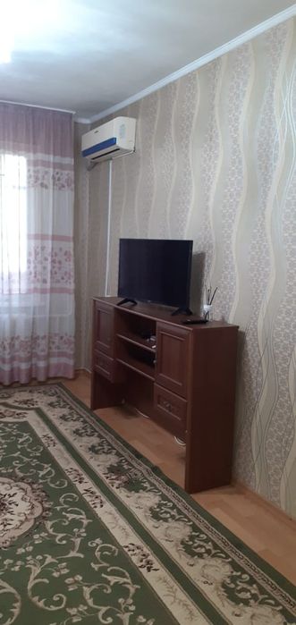 Тумба под ТV (дерево)