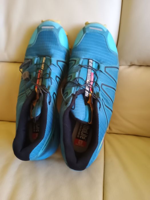 Vând pantofi sport Salmon LT Speedy Cross.