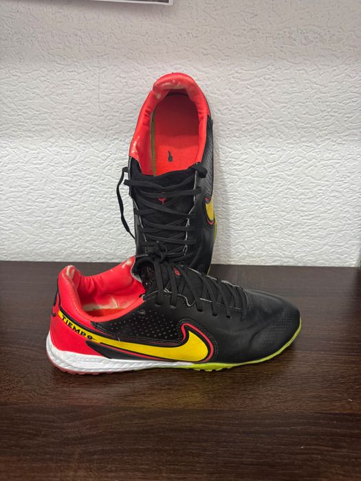 Nike Tempo Сороконожка размер 39