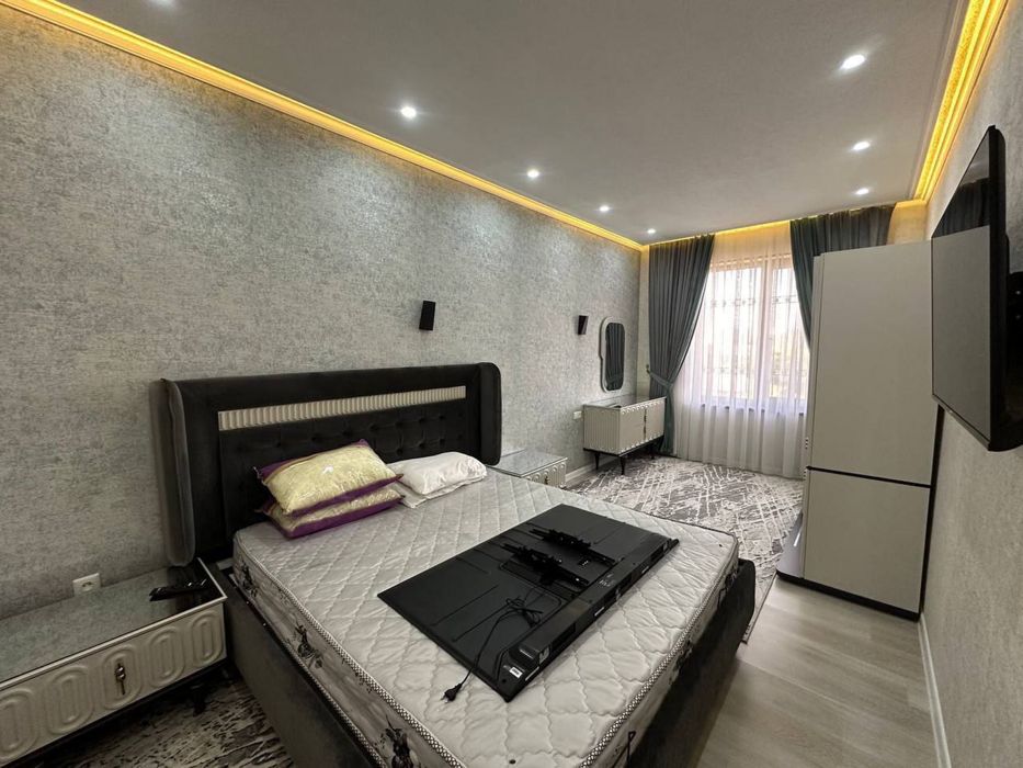 Сдается в Аренду Люкс 3х ком.кв. Вокзал. 100м2.