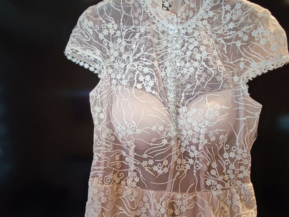 Официална рокля за повод