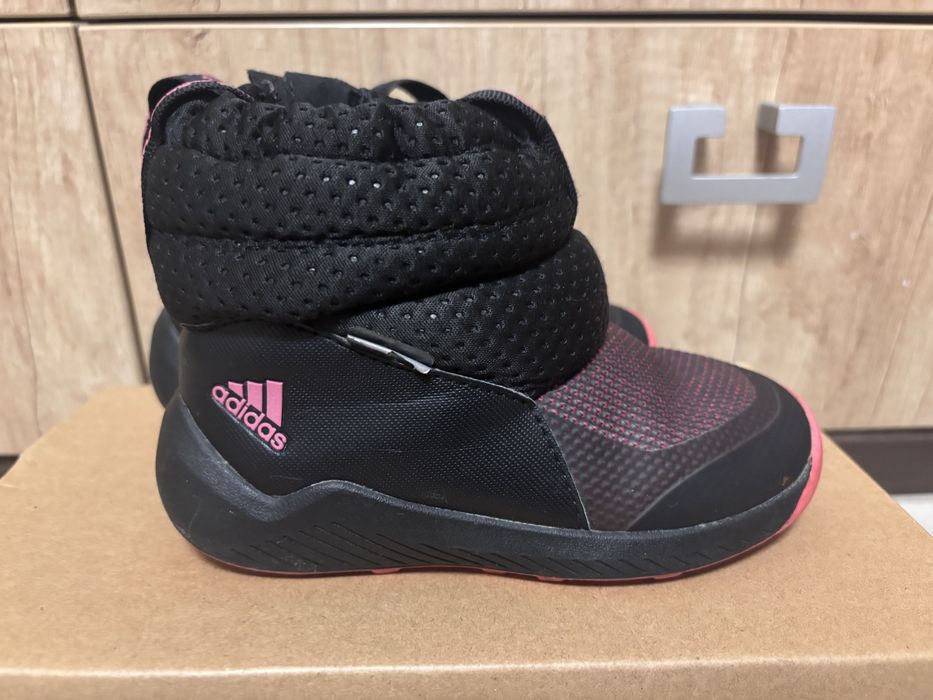 Cizme impermeabile Adidas fetite marime 26