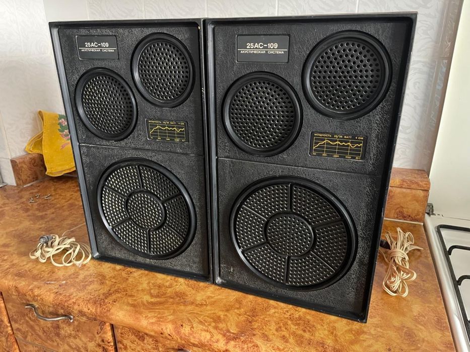 Колонки продам в отличном состоянии