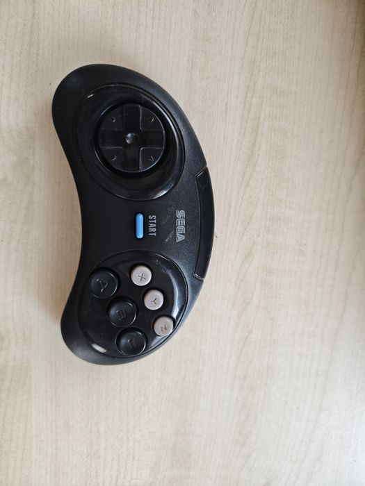 Controller Mega Drive/Genesis cu 6 butoane