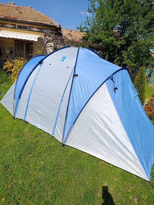 Четириместна двуслойна палатка
