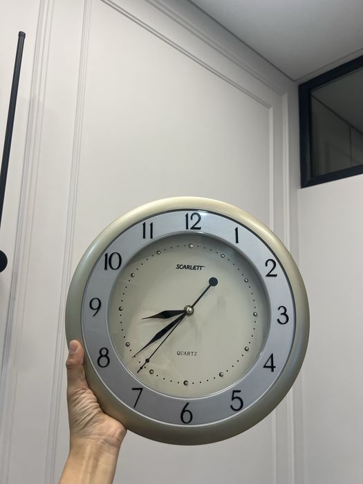 Продам часы настенные