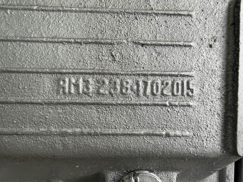 Маз коробка с делителем  8 - ка , В отичном состоянии. Есть зап части