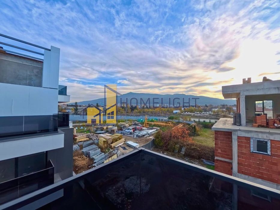 Тристаен апартамент в кв. Славия