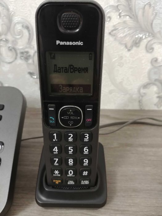 Телефон Panasonic KX-TGF320
