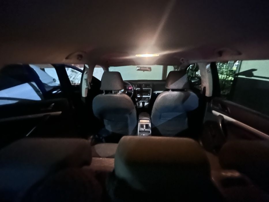 SKODA Octavia 2012 — imagine 5