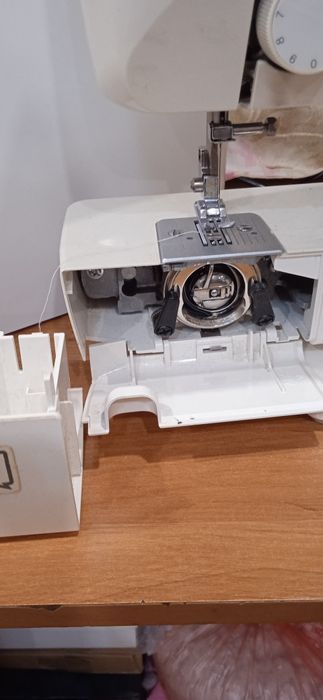 Продам швейную машину б/у