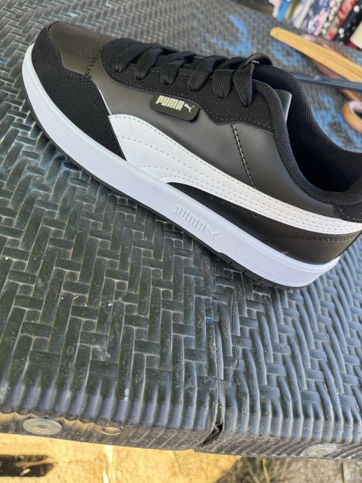 Adidasi puma negri