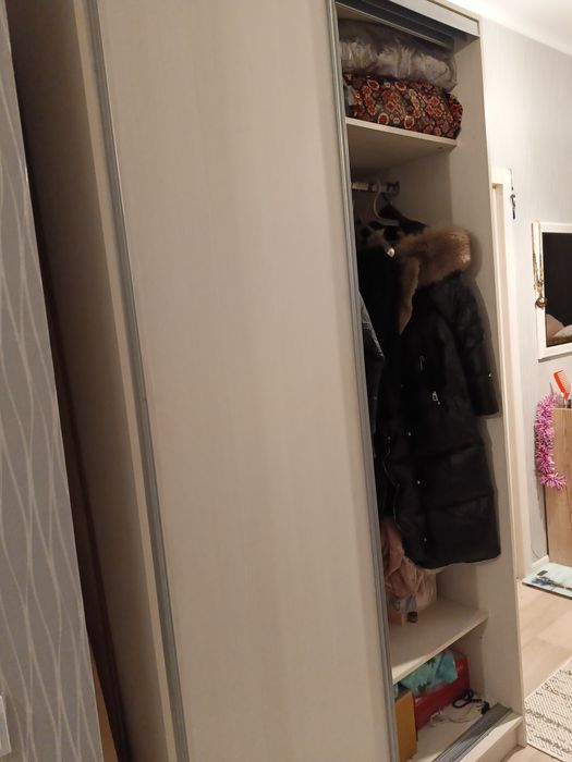 Продается шкаф купе