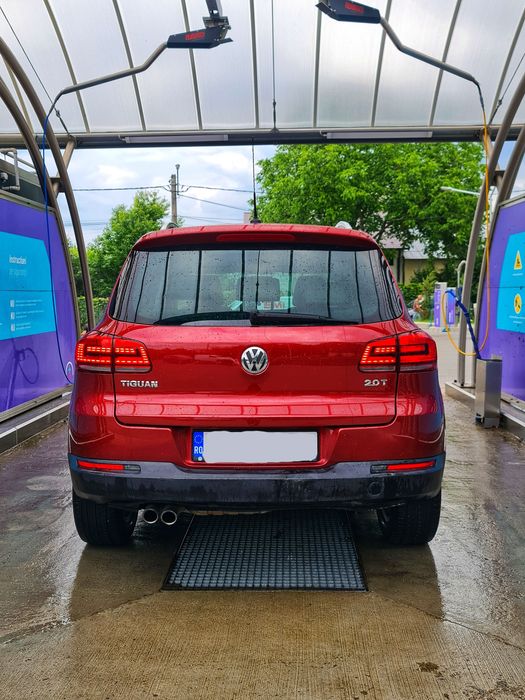 VW Tiguan Facelift,Benzina 2.0,Automat DSG,Piele crem,panoramic!OCAZIE
