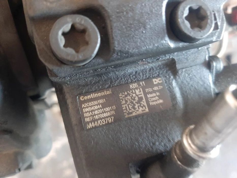 pompa inalta 1.5 dci  k9ka636 renault scenic 3 megane 3 dacia duster  a2c53351931