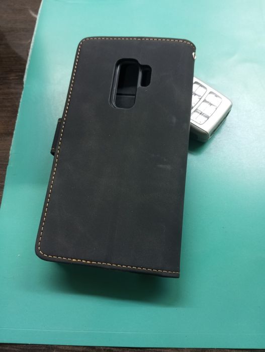 Чехлы на телефон Samsung Galaxy S9+
