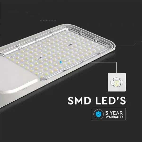 LED Уличен Осветител 50W Samsung диоди с 5 години гаранция 5740lumen в 4000к или 6500к