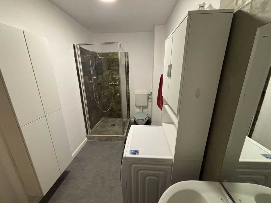 Ap. 3 camere, 84 mp + loc de parcare privat, bloc nou