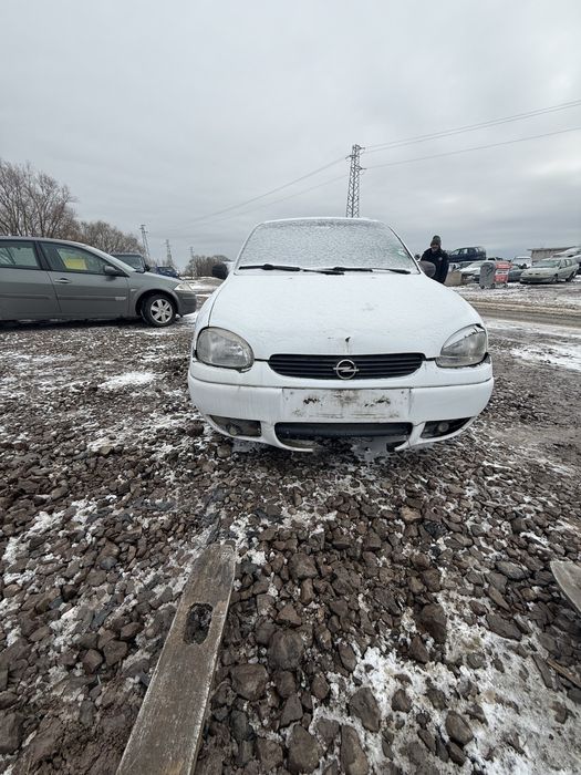 Опел Корса Б 1.7 60кс дизел 2000г на части