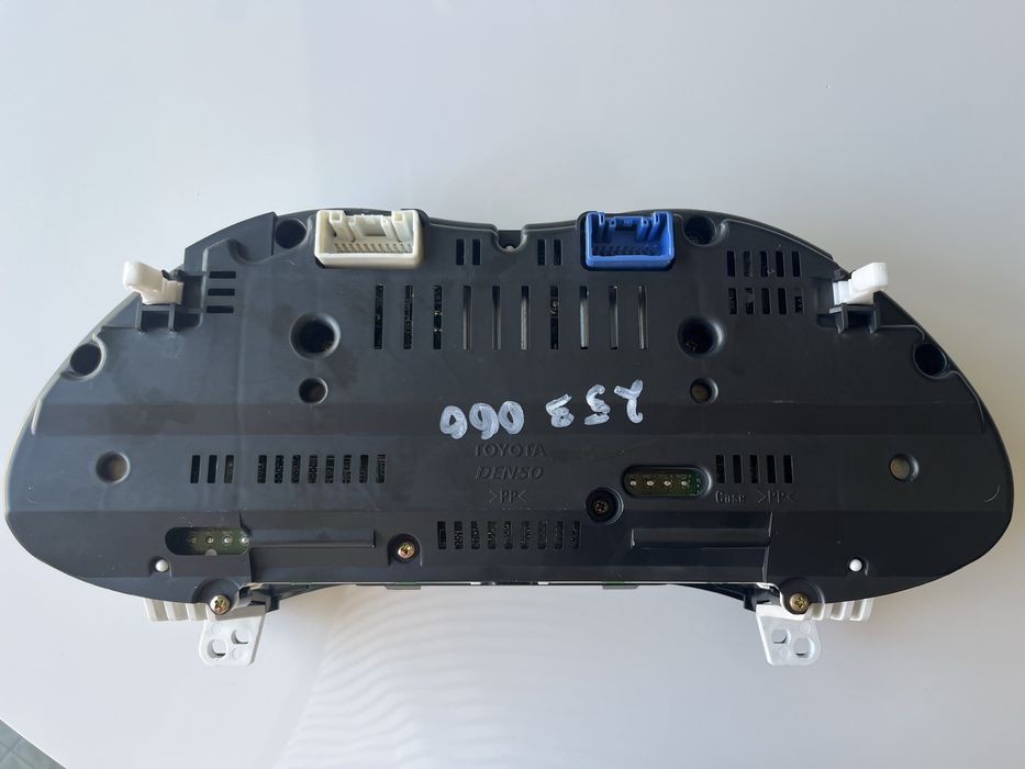 Километраж Toyota Avensis/Авенсис (2003-2009) 1.8 vvti бензин