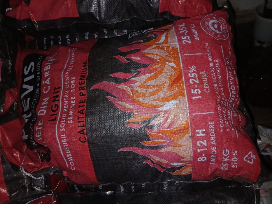 Vand brichete carbuni