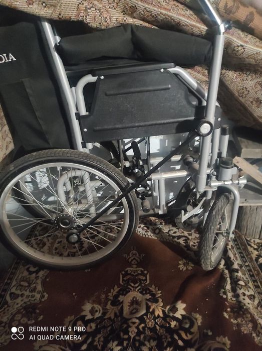 Коляска инвалидная