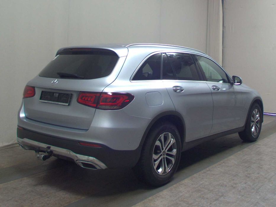 Mercedes-Benz GLC 200 d 4Matic Pret: 34.500 EUR CU TVA INCLUS