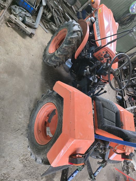 Tractor Antonio Carraro